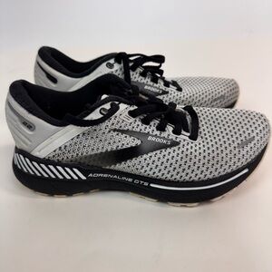 Brooks Adrenaline GTS 22 Running Shoes Womens Size 5.5